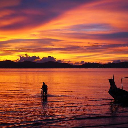 Villa Modern Sunset Sea House Lam Sai Ko Yao Noi Esterno foto